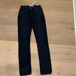 NWT Paige Women's Dark Blue Skinny Jeans Size 24, 31” inseam